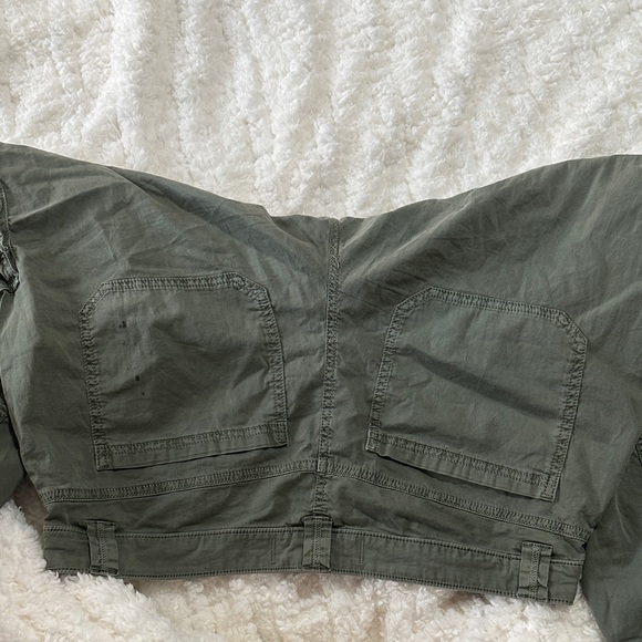 Hollister Olive Cargo Pants - Picture 5 of 5